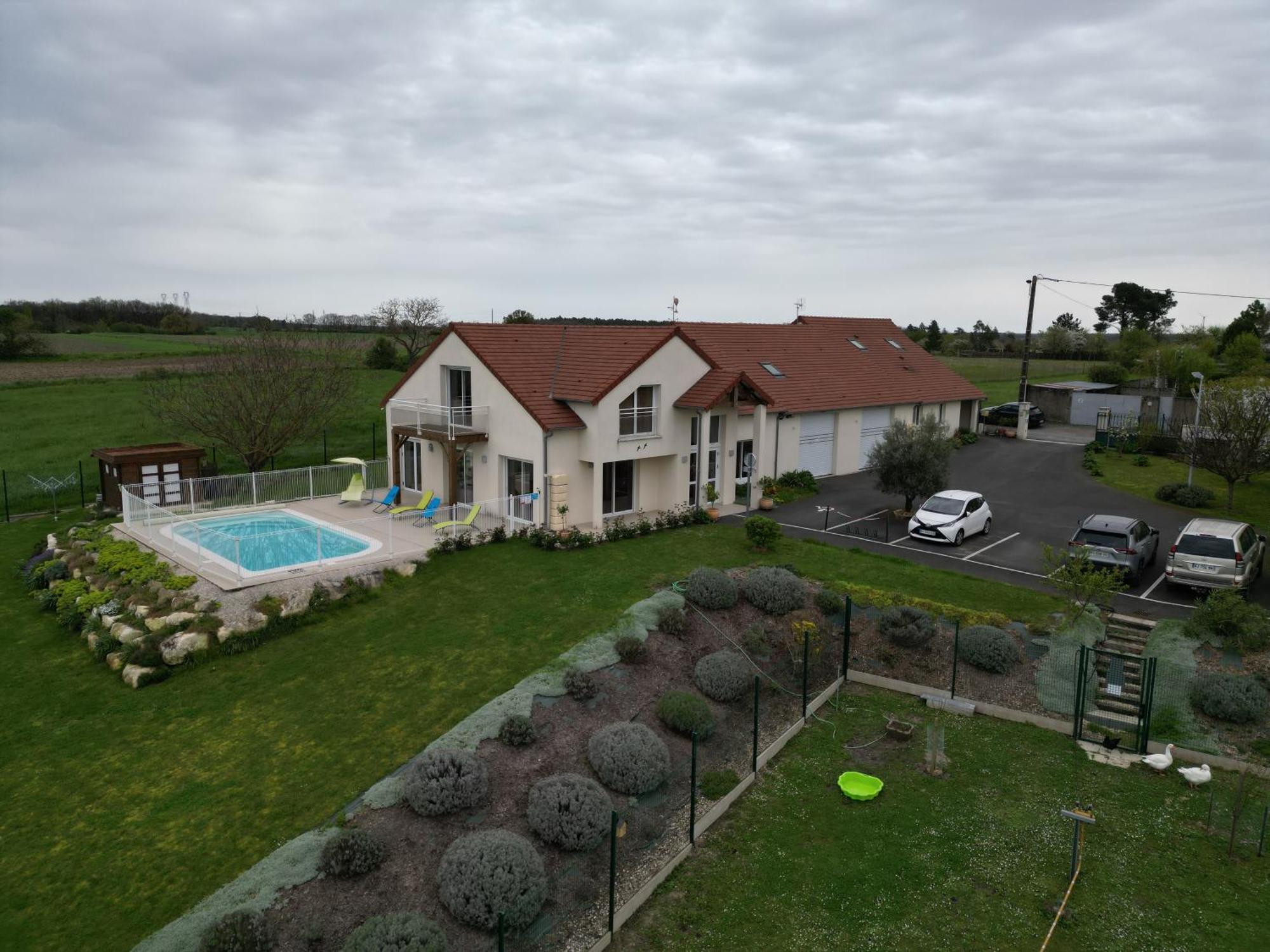 Gite Montgolfiere 6 Personnes Chatellerault Bagian luar foto