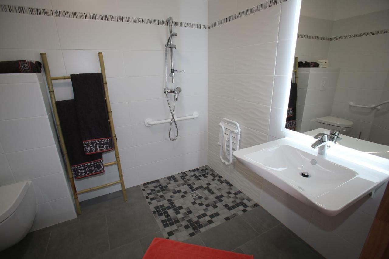 Gite Montgolfiere 6 Personnes Chatellerault Bagian luar foto