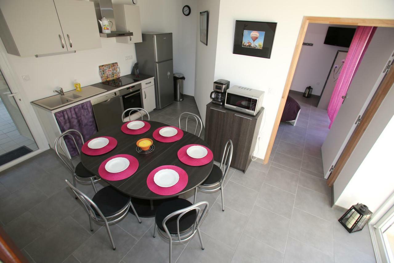 Gite Montgolfiere 6 Personnes Chatellerault Bagian luar foto