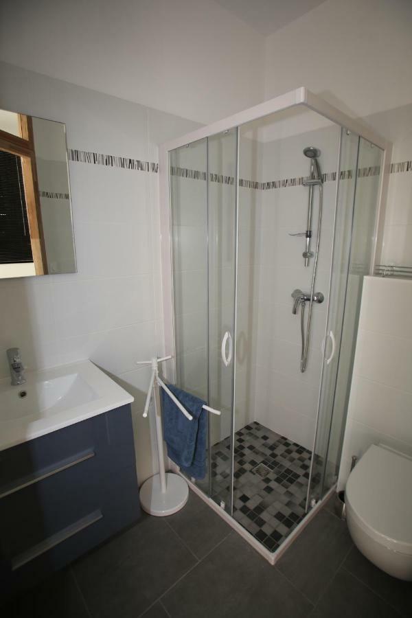 Gite Montgolfiere 6 Personnes Chatellerault Bagian luar foto